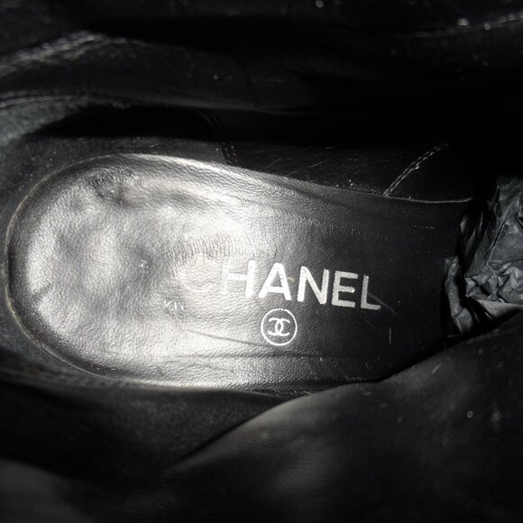 Chanel Black Tweed/Leather Moto Ankle Boots w/Buckles-LOGO Detail Size 38.5M - Picture 13 of 16